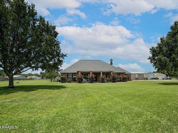 3rd image of 408 Kilchrist Rd