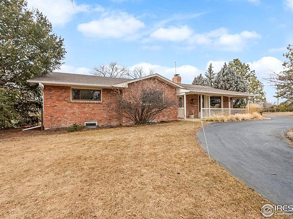 3rd image of 1833 Ridgecrest Rd