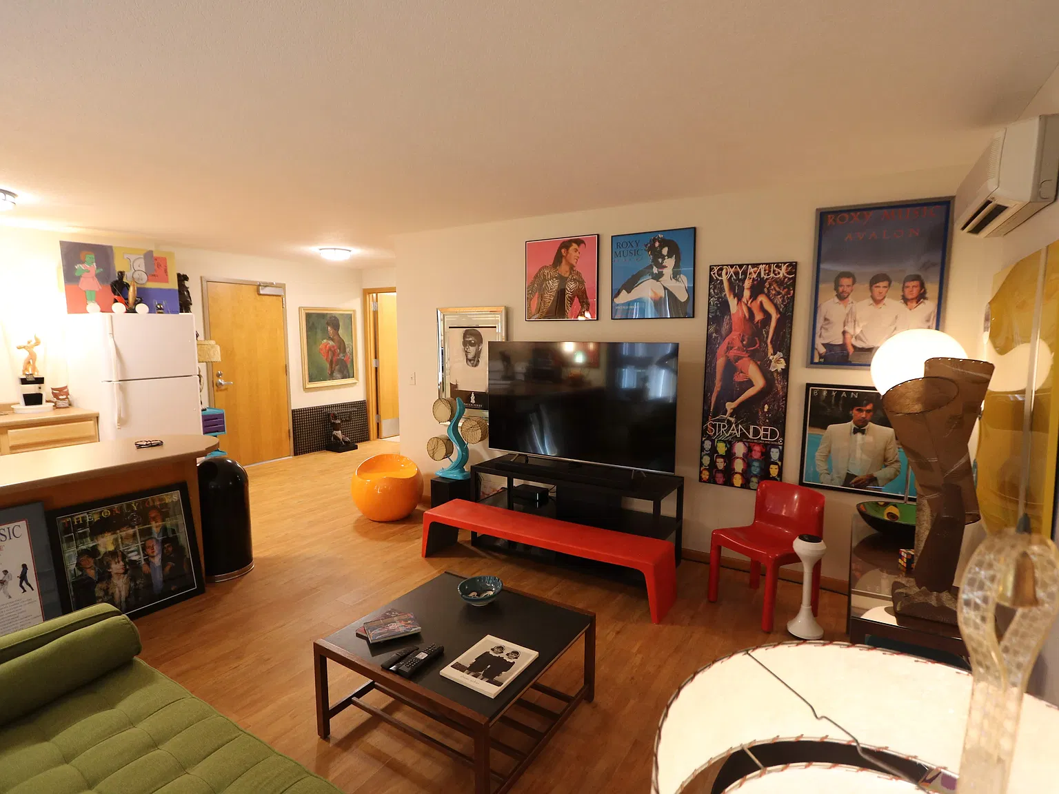1 bed, 900 sqft, $1,350 — Photo 4