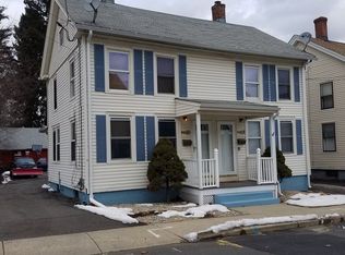 17 Grove St, Windsor Locks, CT 06096