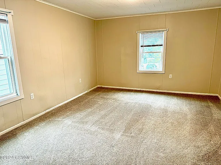 1014 Tucker St — Photo 3