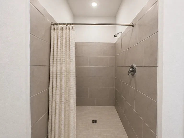 513 Robin St — Photo 7