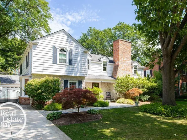 1110 Grayton St, Grosse Pointe Park, MI 48230