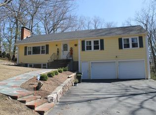 1 Skyview Rd, Lexington, MA 02420