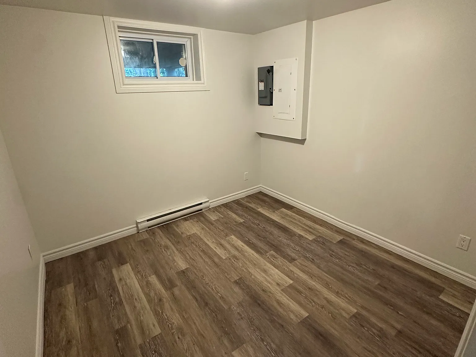 16 Banner Road — Photo 3