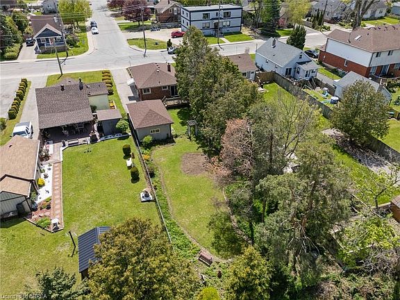 4th image of 404 Grey St