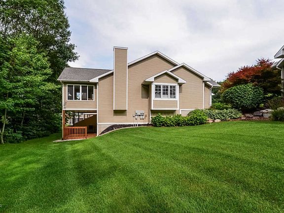 3rd image of 1786 Turnstone Ln NE #60