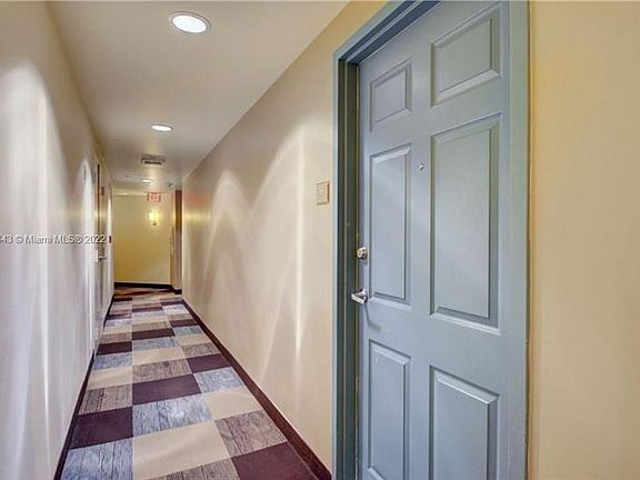 4th image of 140 S Dixie Hwy APT 929