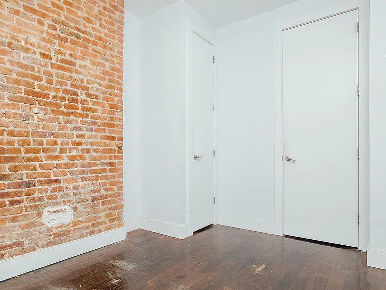 1426 Putnam Ave #1B — Photo 11