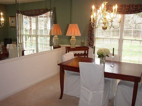 5th image of 4069 Longford Dr NE