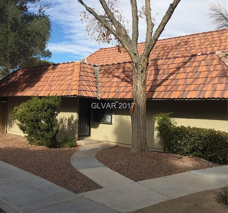1st image of 2478 Paradise Village Way