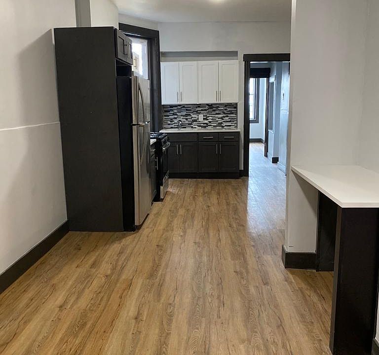 1st image of 182 Ocean Ave #3L