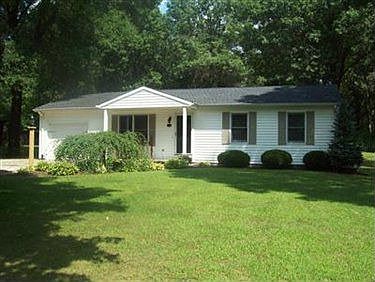 2nd image of 46414 Waynewood Dr