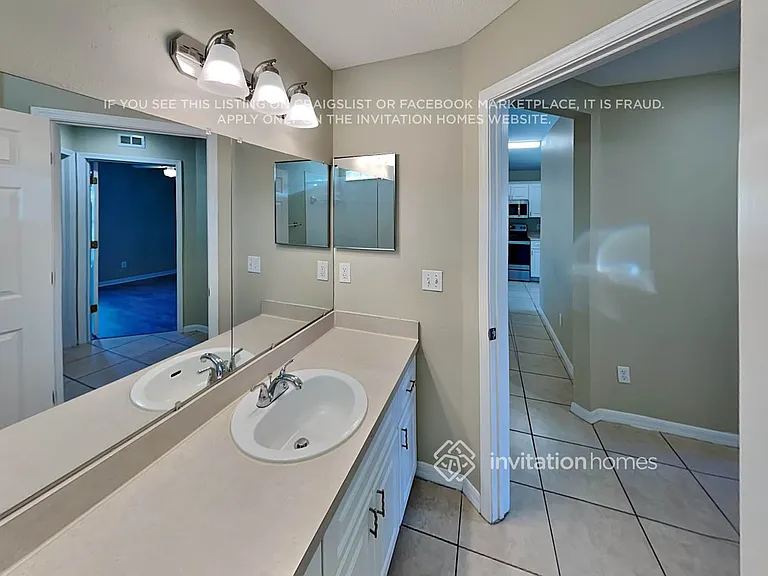 7462 Oxford Garden Cir — Photo 15