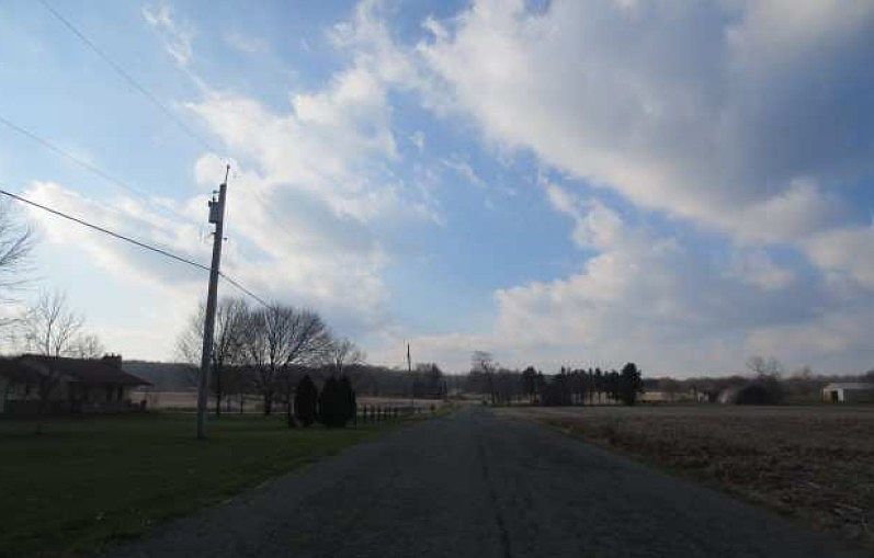 2nd image of 2822 Grill Rd