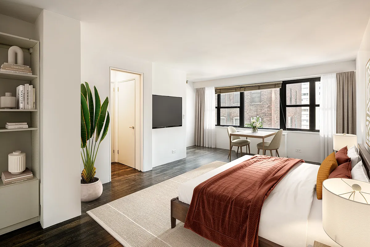 115 East 9th St Unit 11P  