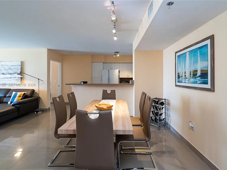 19601 E Country Club Dr #7606 — Photo 4