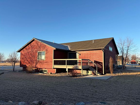 2nd image of 2701 Union Ave