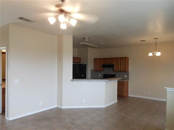 5th image of 2513 Allred Dr APT A