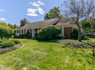 18795 Lookout Cir, Fairview Park, OH 44126