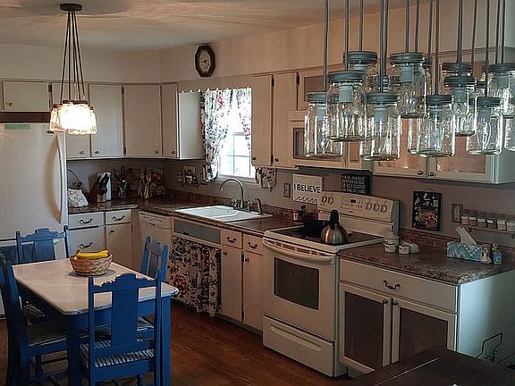 4th image of 466 Garden Wood Dr