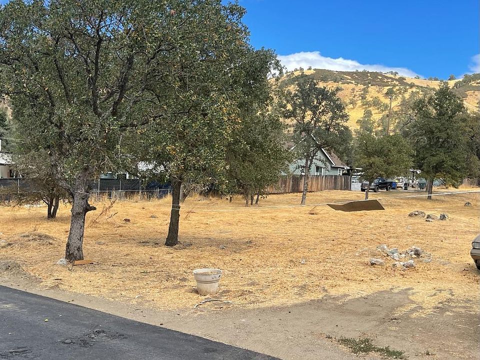 2nd image of 2862 9th St