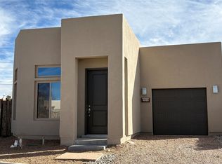 4055 Fairly Rd, Santa Fe, NM 87507