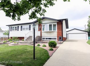 16412 Clark Ln, Tinley Park, IL