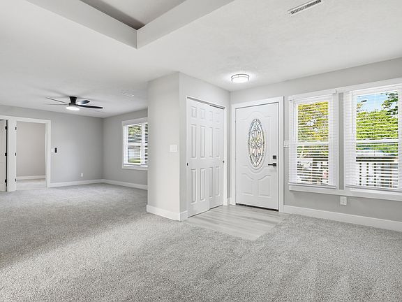 4th image of 504 Harris St