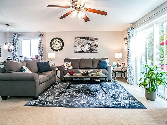 4th image of 149 Iron Oak Cir