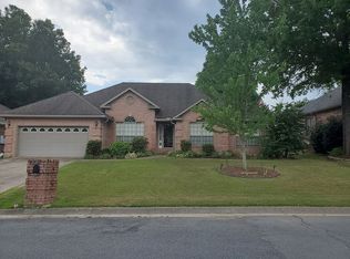 108 Hibiscus Dr, Maumelle, AR 72113