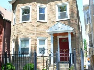2230 W Barry Ave #2, Chicago, IL 60618