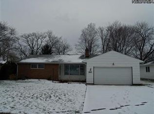 8449 Esther St, Mentor, OH 44060