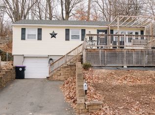 97 Martin St, Holyoke, MA 01040