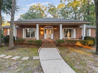 2105 Charingwood Dr E, Mobile, AL 36695