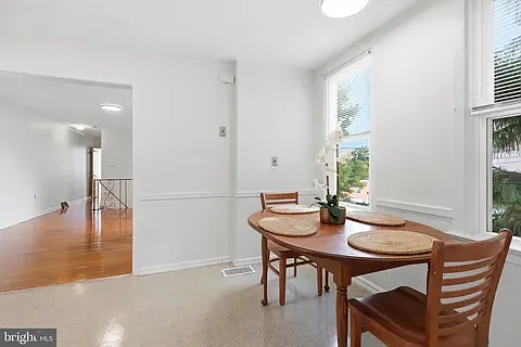 1 bed, $1,125 — Photo 4