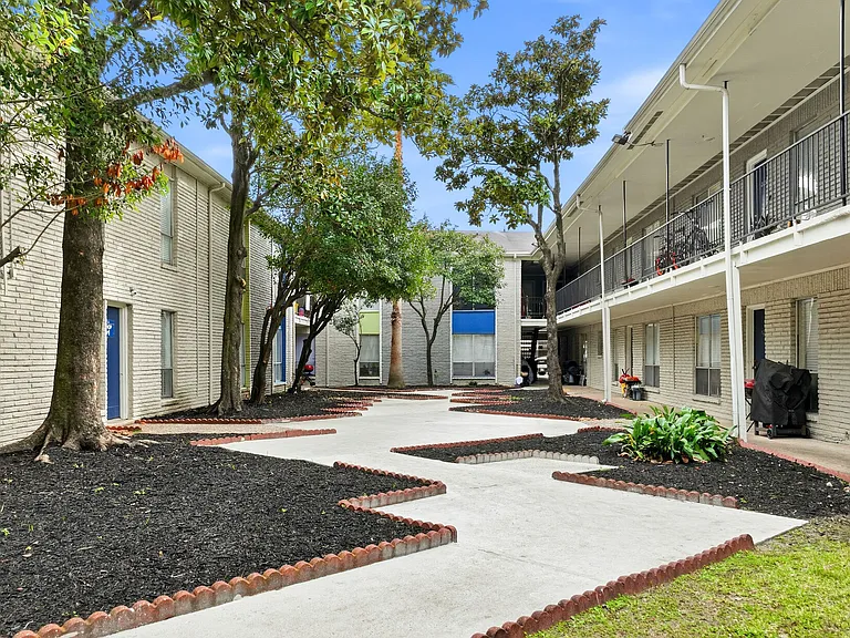 Parkgreen on Gessner — Photo 6