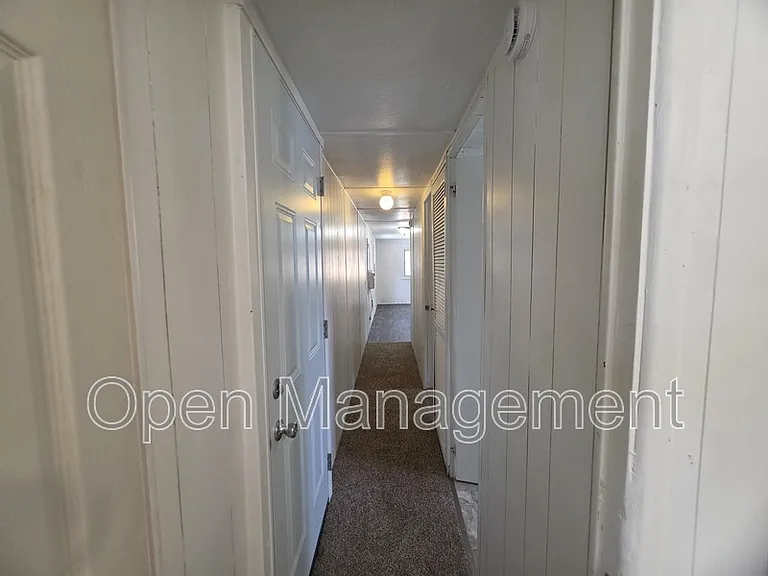 2668 Chateau Dr #11 — Photo 8
