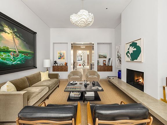 4th image of 309 W 80th St