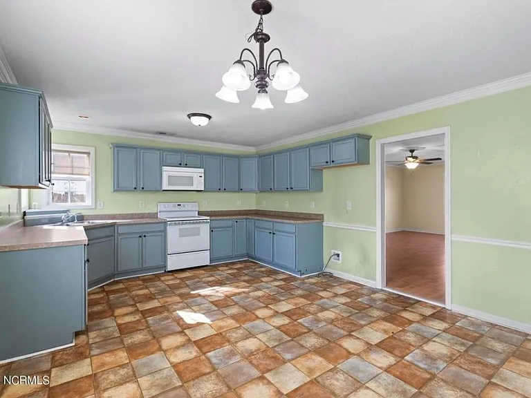 228 Smallwood Rd #228 — Photo 10