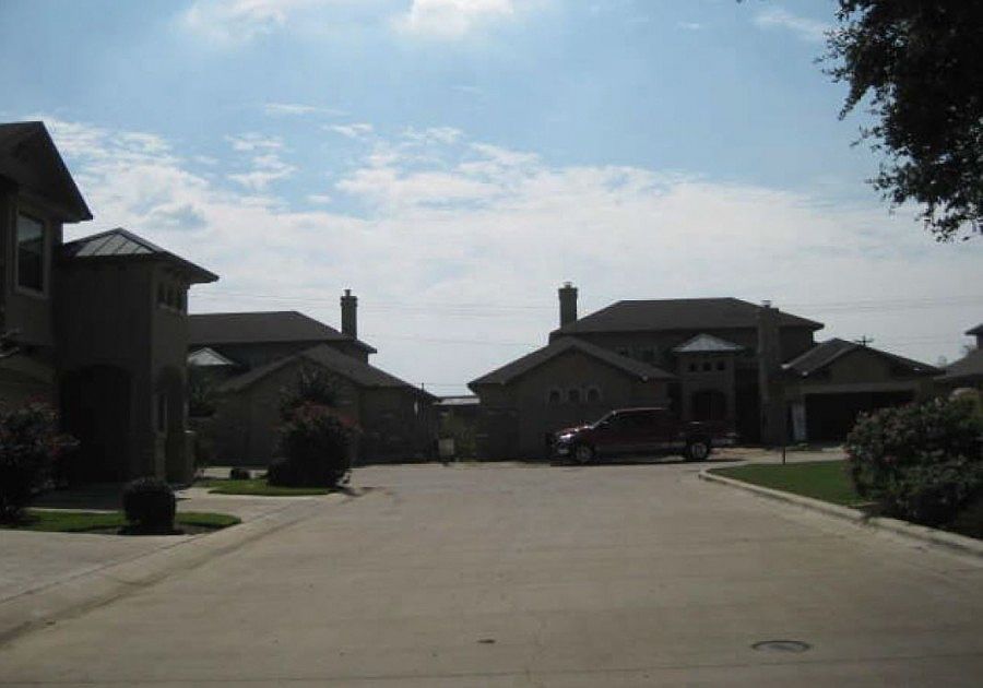 2nd image of 127 Via Villina