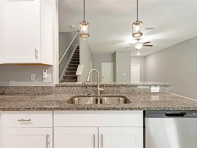 11920 Castine St — Photo 13