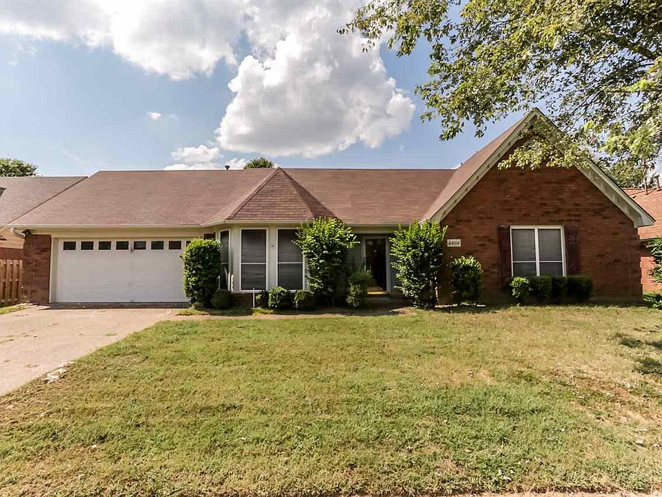 1st image of 4469 Berkely Woods Dr