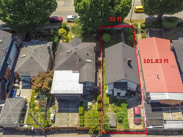 1165 E 33rd Ave, Vancouver, BC V5V 3B4