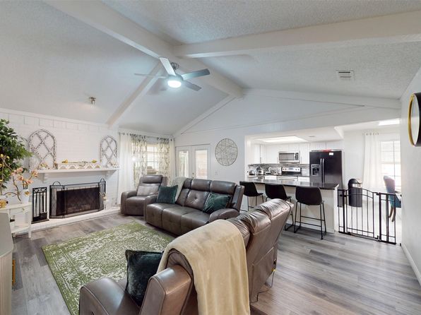 Home for Sale in Arlington TX