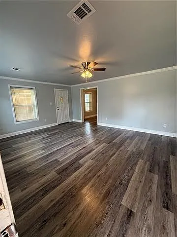 2 bed, 1.0 bath, 1356 sqft, $1,200 — Photo 4