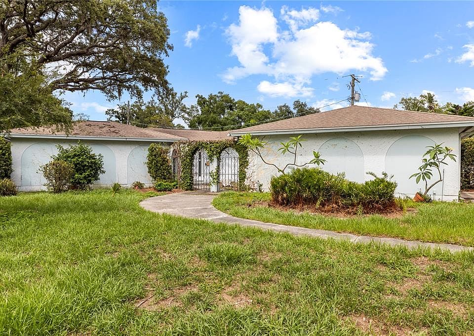 1st image of 10309 Reclinata Ln