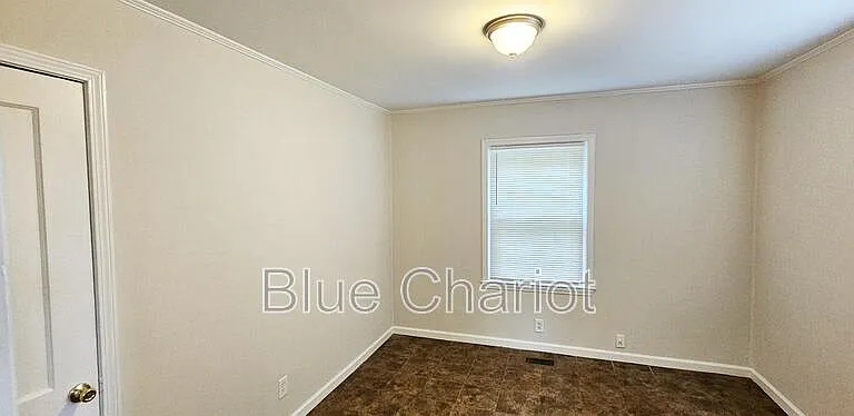 528 Short St — Photo 32