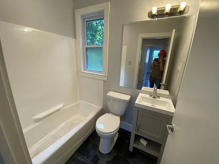 7008 Lemington Ave — Photo 11