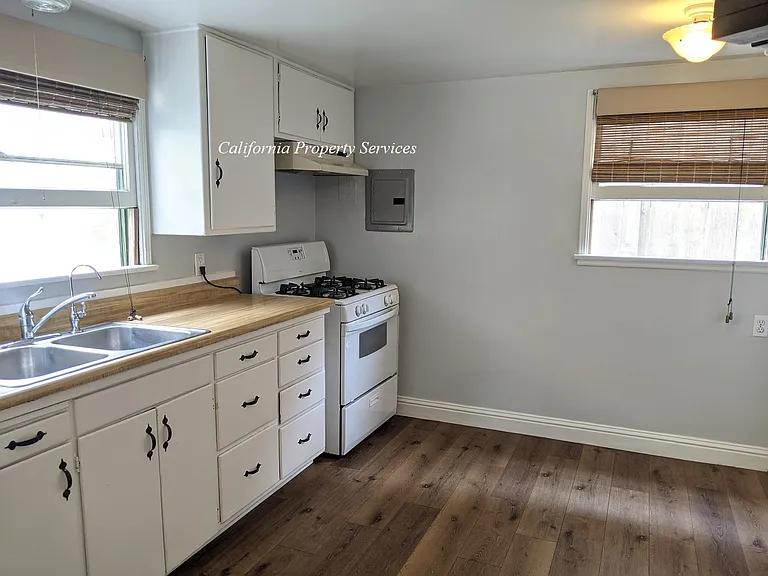 245 Santa Fe Ave #245 — Photo 8